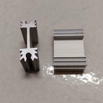 Picture of 2Pcs - Aluminum Heat Sink 32x22x10mm Regulator Heatsink TO-247 Heat Diffuse Cooling Silver Tone For IRFP IC MOSFET Transistor Adapters