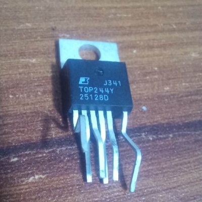 Picture of TOP244 TOP244YN TOP244Y TO-220-6 IC 6 Pin 265VAC 45W AC/DC Converters Power Integrated Controller IC 6Pin Leads - Minimalistic Sophistication