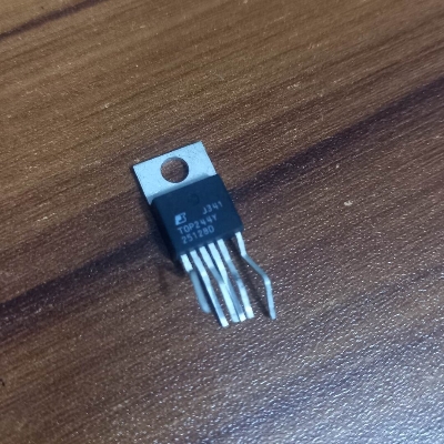 Picture of TOP244 TOP244YN TOP244Y TO-220-6 IC 6 Pin 265VAC 45W AC/DC Converters Power Integrated Controller IC 6Pin Leads - Minimalistic Sophistication