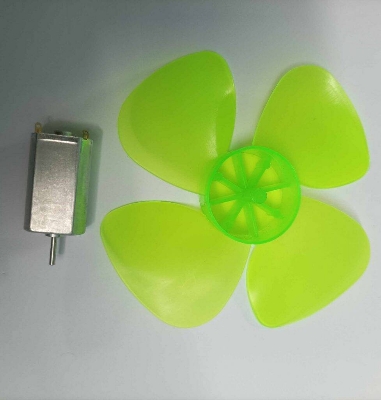 Picture of 4 Blade Fan With 180 Motor 3.7V Motor 180 DC Motor Strong Magnetic Motor Mini Fans 3.7V DC Motor 180 Motor Propeller 180 Motor Fan For Mini Fans Making Purpose 180 Motor With Fan