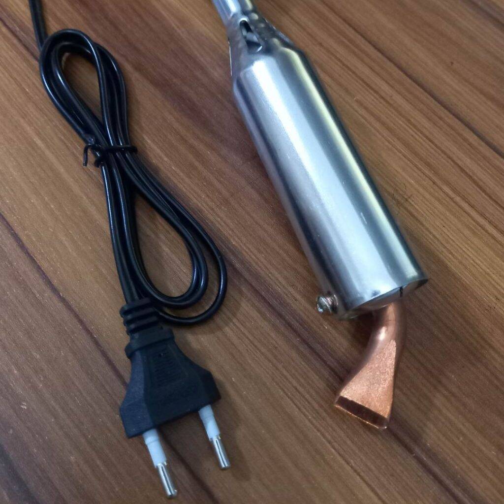 Picture of 300W TLW-300 Industrial Soldering Iron 300W 220V Soldering Iron Tatal Iron Heavy Heating 300W Soldering Iron 17mm Tip Nozzle 300W Tatal Tools Electric Rework Station Wooden Handle
