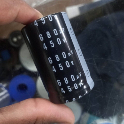 Picture of 680uF 450V Capacitor RADIAL Electrolytic Capacitor 680uF Capacitor 450V 680uF Radial Polarized Aluminum 2 Pin Leads Electrolytic Capacitors For Welding Machine