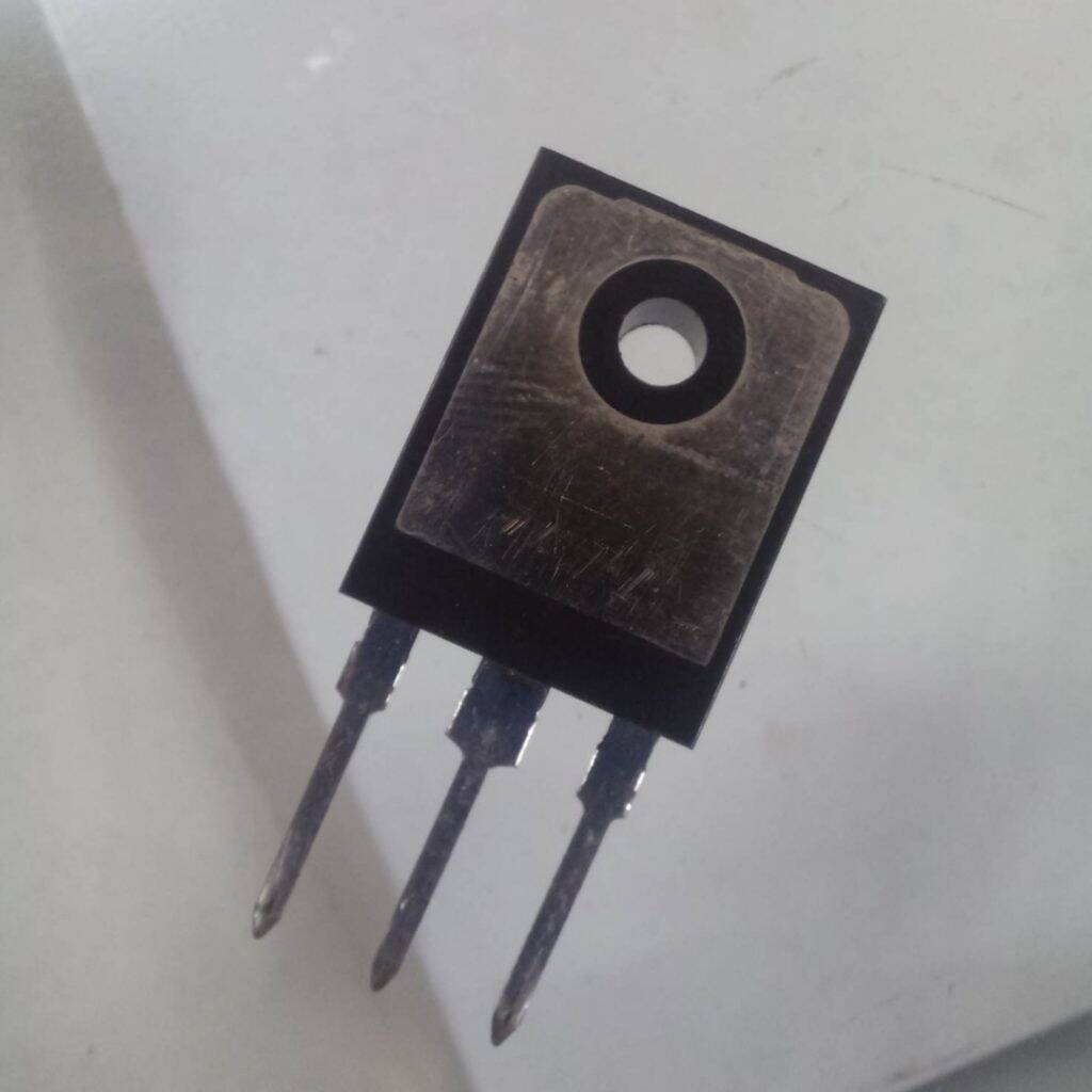 Picture of G4PC40UD Transistor IRG4PC40UD TO-247 IGBT G4PC40UD MOSFET Transistor 40A 600V 3 Pin Leads G4PC40UD IGBT
