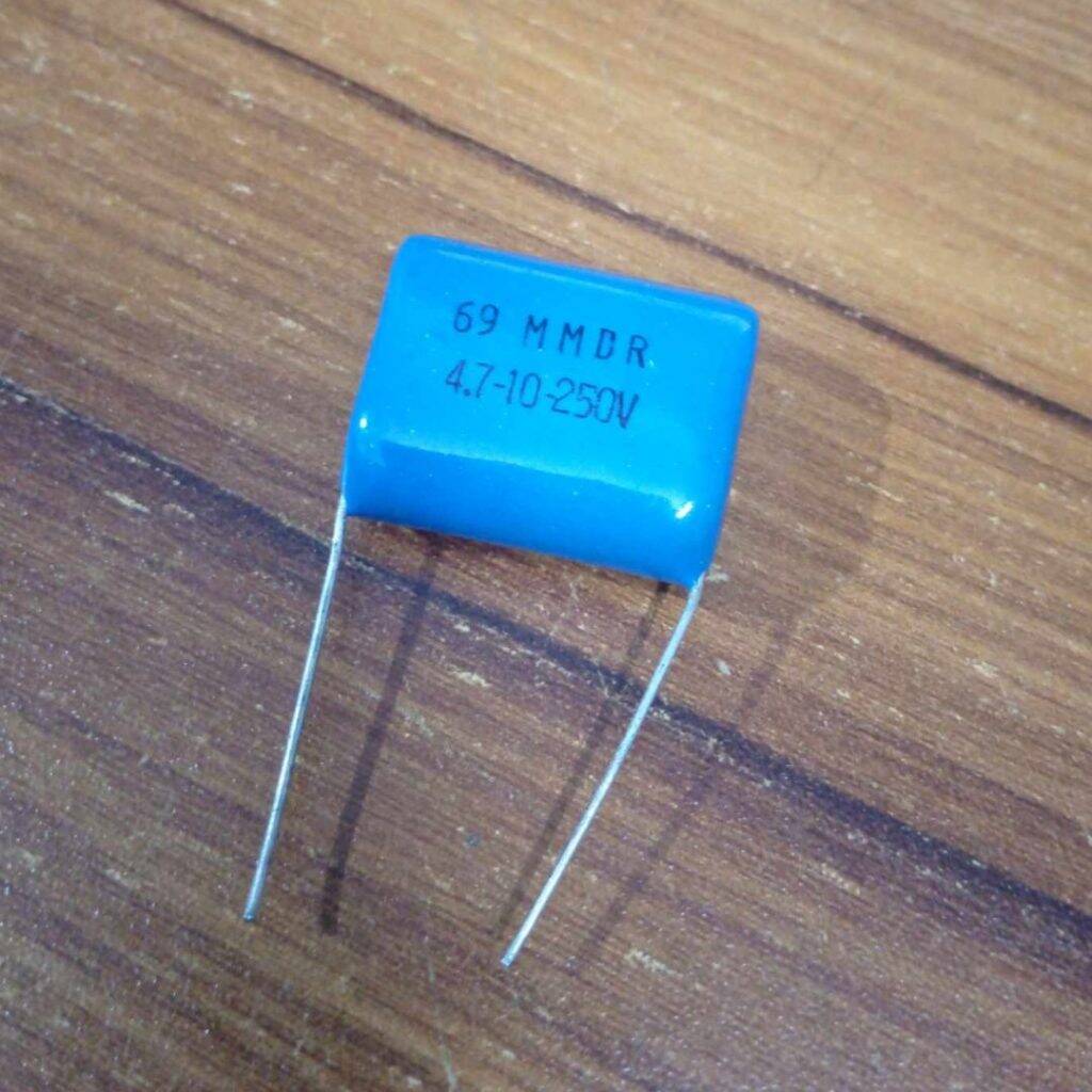 Picture of 3Pcs - METALLIZED 475K 250V Metallized 4.7uf Capacitor Polypropylene 250V Capacitor Mylar 4700nF Polyester Film Capacitors 2 Pin Leads 475K METALLIZED Capacitor