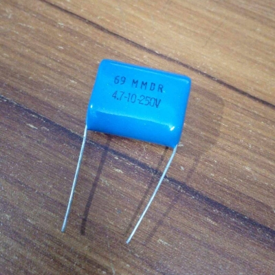Picture of 3Pcs - METALLIZED 475K 250V Metallized 4.7uf Capacitor Polypropylene 250V Capacitor Mylar 4700nF Polyester Film Capacitors 2 Pin Leads 475K METALLIZED Capacitor