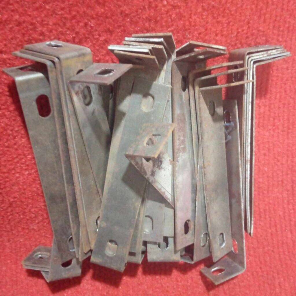 Picture of 1KG BANLA Metal Steel 5.25 Inch Lamination Bracket Transformer Clamp For Power Transformer EI Transformer 5.25 Transformer Core Bracket