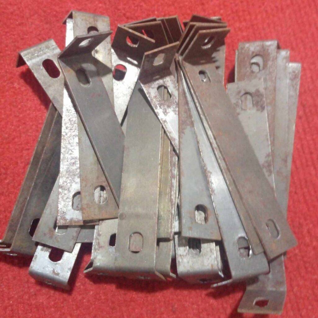 Picture of 1KG BANLA Metal Steel 5.25 Inch Lamination Bracket Transformer Clamp For Power Transformer EI Transformer 5.25 Transformer Core Bracket