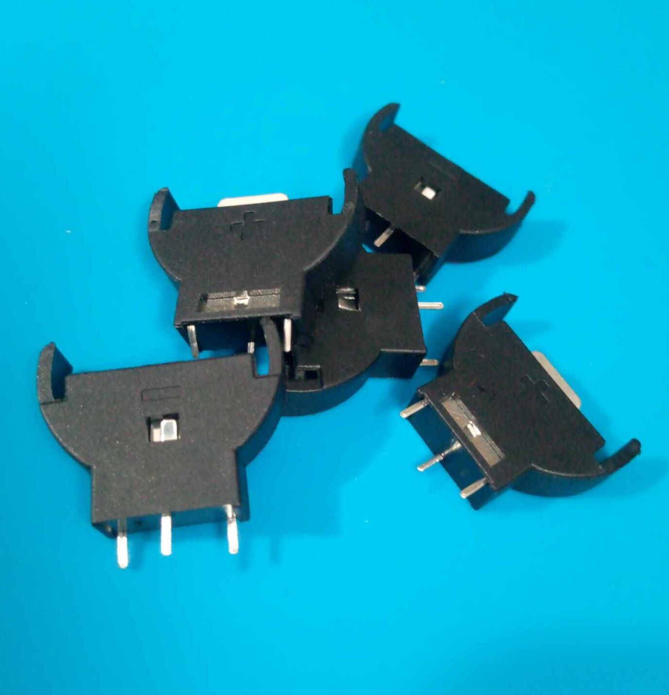 Picture of 5Pcs - CMOS CR2032 Battery Holder Coin Cell Button Socket Holder Case CR2032 Vertical Coin Cell Button Battery Holder Case 3 Pin CR2032 Solder Mounting Lead CR2032 Holder Vertical Battery Holder PCB Mount