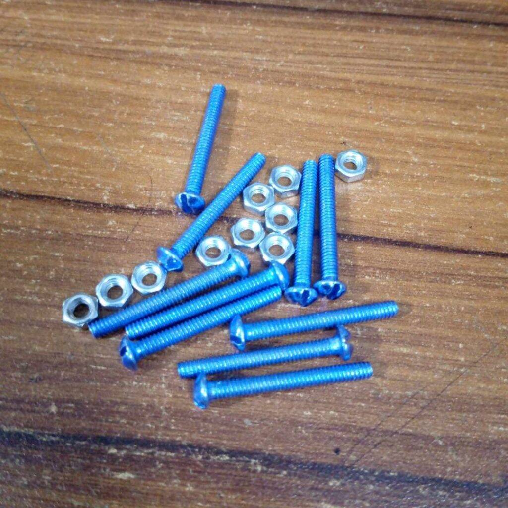 Picture of 4Pcs – 1 Inch Screw & Bolt Stainless Steel 25x2mm 1 Inch SS Coating Chipboard Screws 25mm Flat Head Self Tapping Minus Screws Electronic Transformer Screws Tools With Bolt