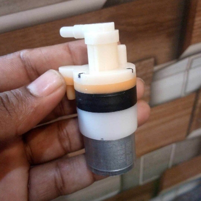 Picture of Water Pump DC 3.7V 2.5W 310 Compact Portable Diaphragm Oxygen Pump Fish Tank Folding Motor