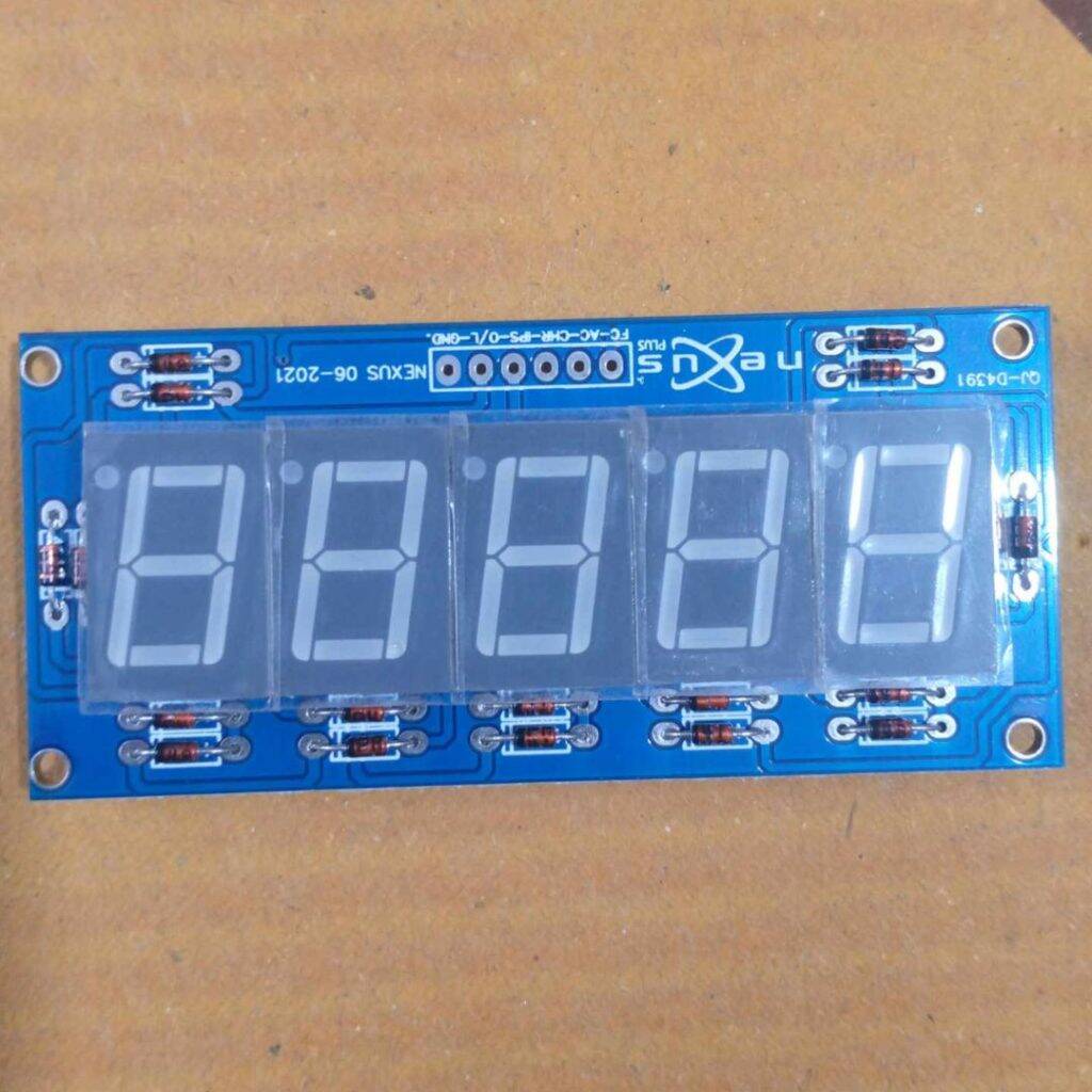Picture of Chinese IPS Display 5 Digit 0.56 Inch 7 Segment Display For IPS Inverter Circuit Chinese Circuit IPS Digital Display Without Cables