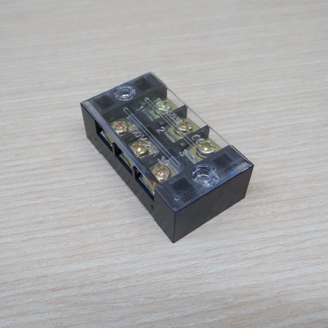 Picture of TB-2503 3P Double Row Terminal Block 600V 25A Terminal Block TB-2503 600V 25A 3P Double Row 3 Pin Terminal Block TB-2503 Terminal Block 600V 25A TB Series 3 Positions Cables Connectors