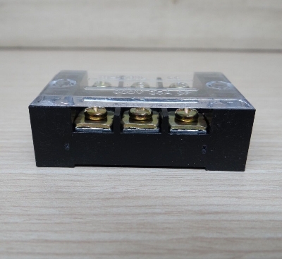 Picture of TB-2503 3P Double Row Terminal Block 600V 25A Terminal Block TB-2503 600V 25A 3P Double Row 3 Pin Terminal Block TB-2503 Terminal Block 600V 25A TB Series 3 Positions Cables Connectors