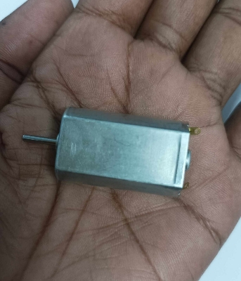 Picture of 180 Motor 3.7V Motor 180 DC Motor Strong Magnetic Motor 3.7V DC Motor For Boat Mini Fans Mini Drill MAchine Making Purpose DC Motor 180 Mini Fans