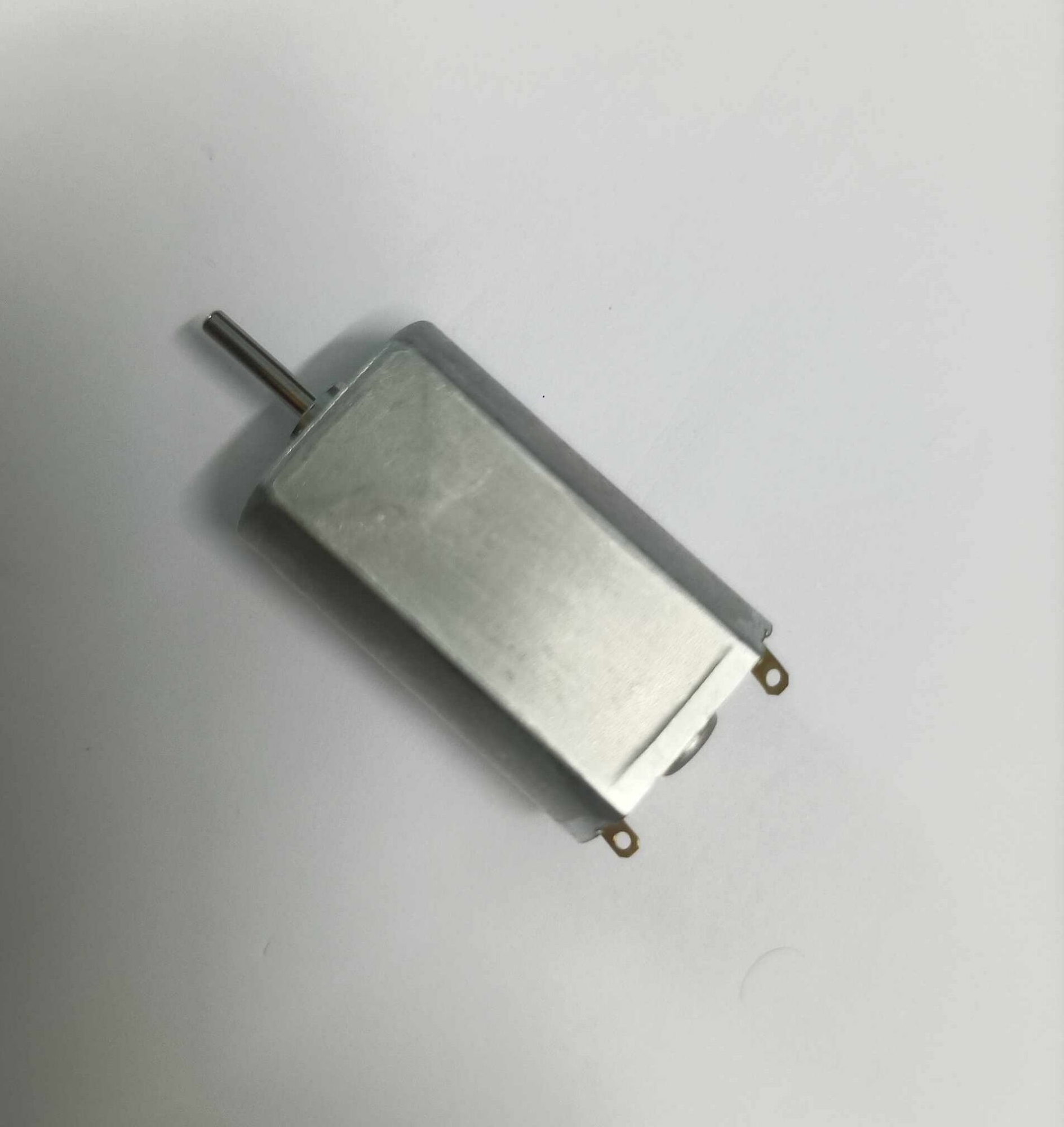 Picture of 180 Motor 3.7V Motor 180 DC Motor Strong Magnetic Motor 3.7V DC Motor For Boat Mini Fans Mini Drill MAchine Making Purpose DC Motor 180 Mini Fans