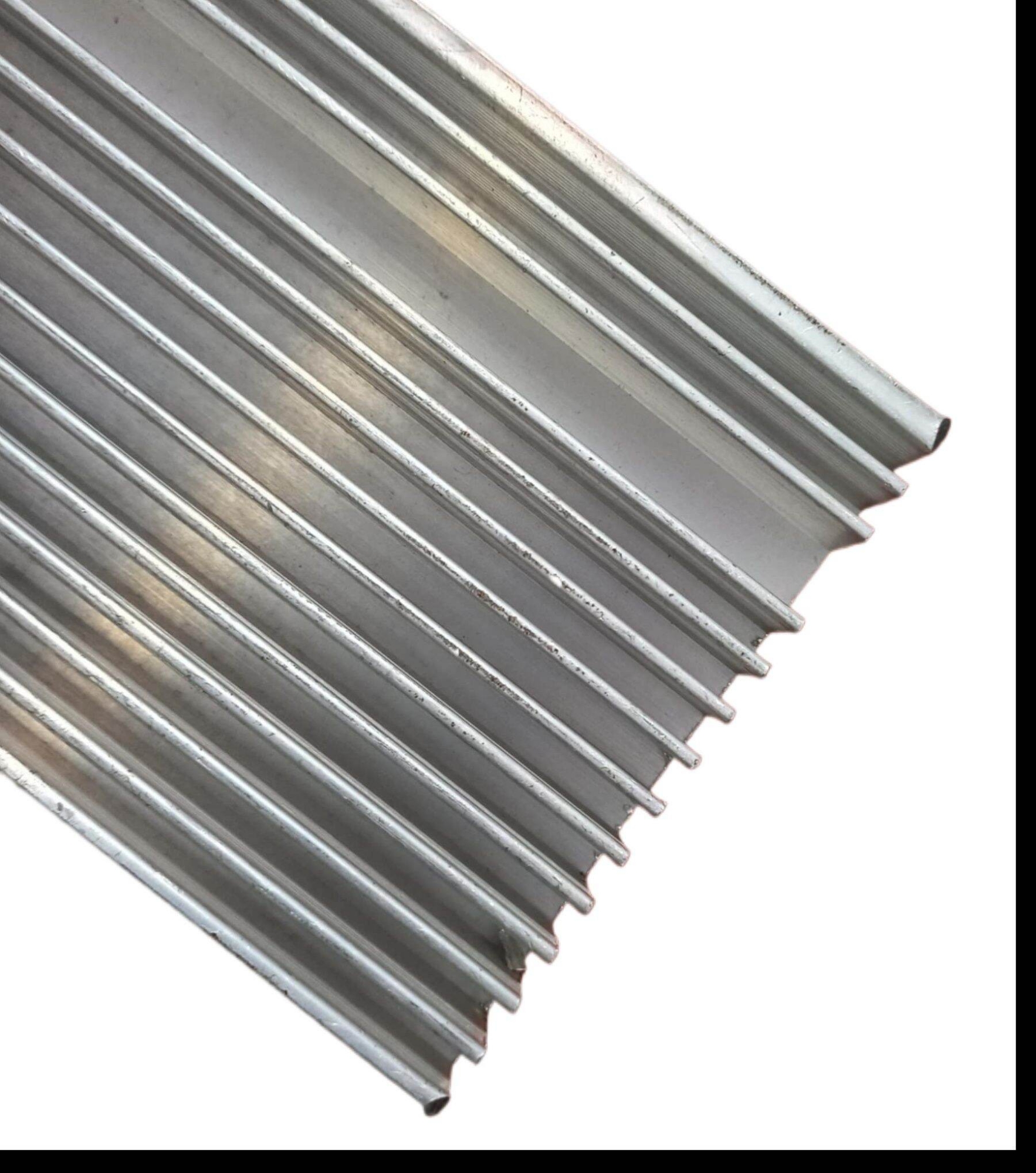 Picture of Redouble Side Finned Aluminum Heatsink 10 Inch Aluminum Heatsink 10×3.5×1.1 Inch Aluminium Heat Sink Cooling Radiator Silver Tone 10 Inch Aluminum Heat Sink For Inverter Transistor IC Tools Sets 10 Inch Heatsinks