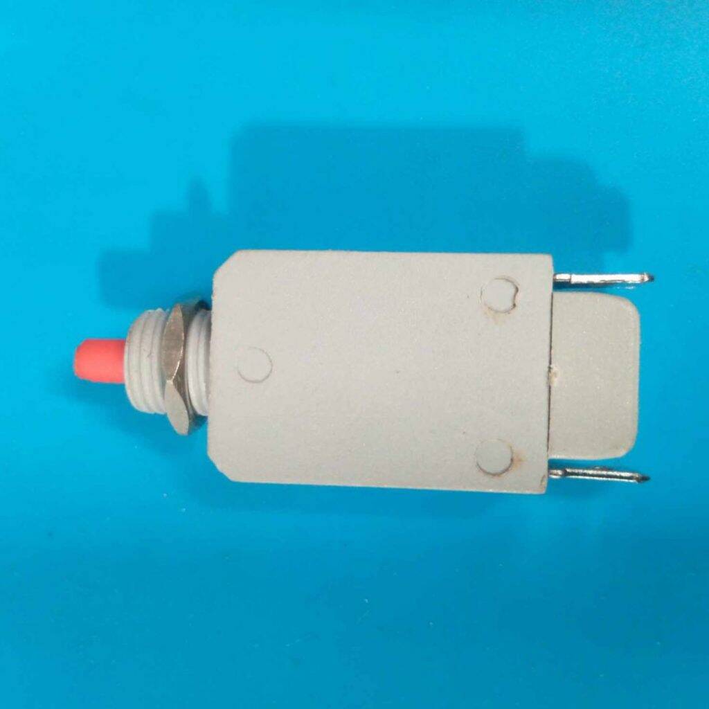 Picture of 3.5A Grinder RESET Switch Mixer Grinder 3.5A Circuit Breaker 3.5Amp 230V Over Load Protector Reset Blinder Machine Switches For Electrical Mixer Grinder Blender Machine Circuit Breaker