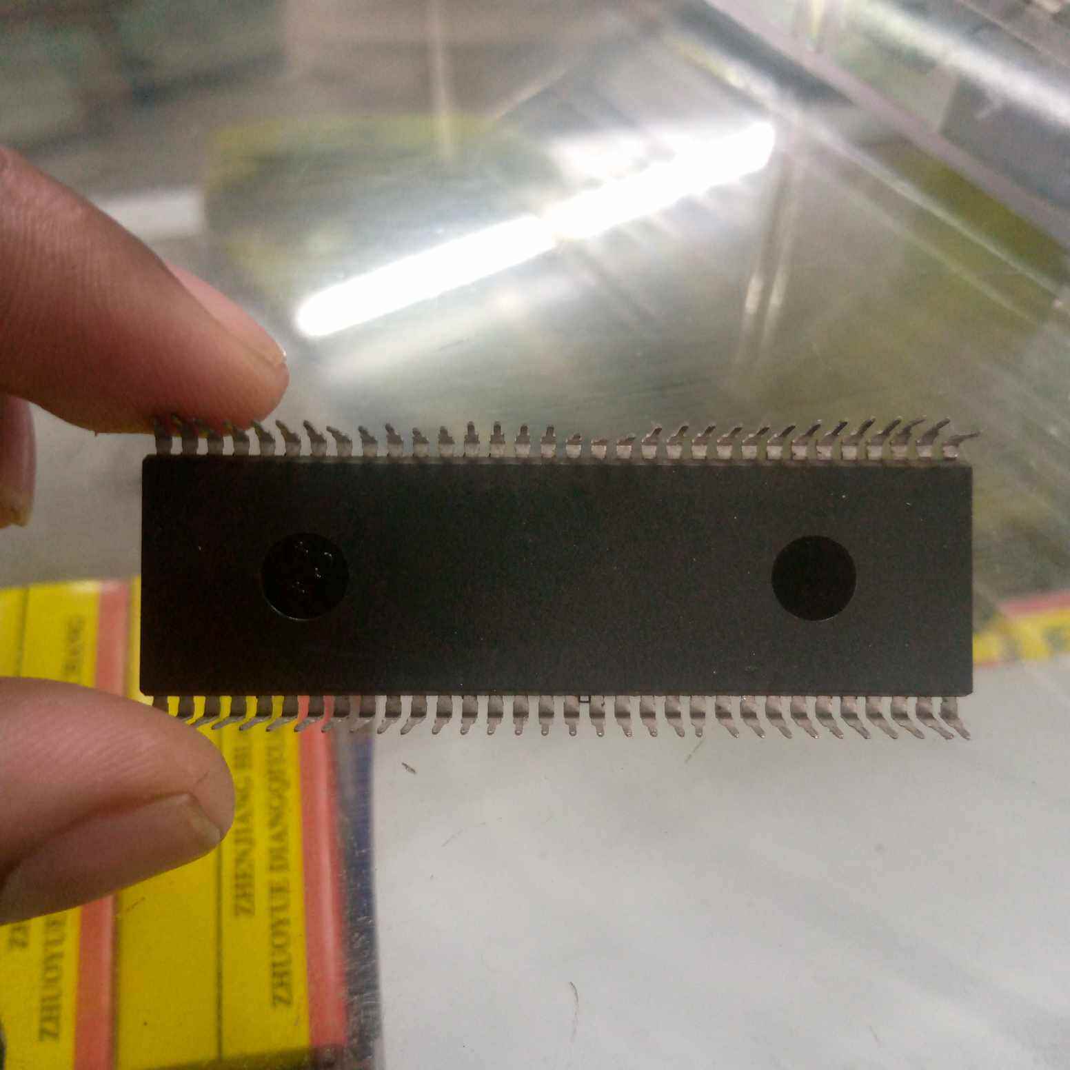 Picture of LC66508B SANYO 4 Bit DIP-64 CMOS Single Chip Microcontroller IC