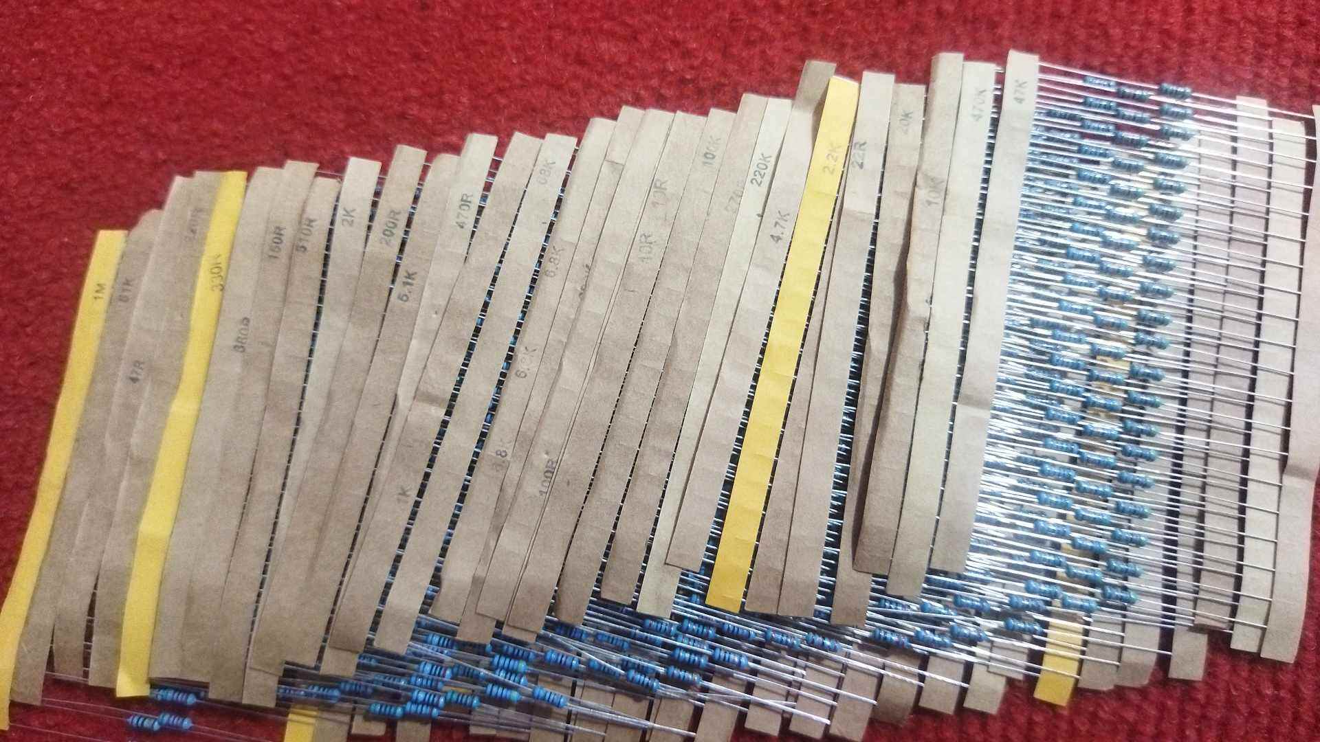 Picture of 600Pcs combo Tolerance 1% 1M 1K, 47K, 470K, 10K, 20K, 22OHM  30 Values Resistor Carbon Film Resistor 1/4W Resistance 0.25 Watt Fixed Resistors 2 Pin Leads With Storage Box