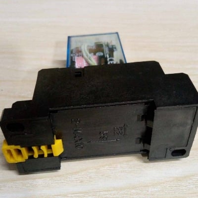 Picture of AC 220V 14-Pin Electromagnetic Relay with PTF14A Socket