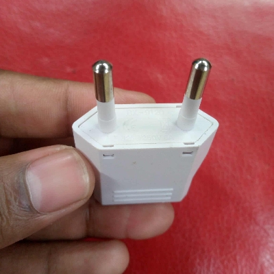 Picture of EU 2-Pin Plug To 2-Pin Socket Converter 250V 6A