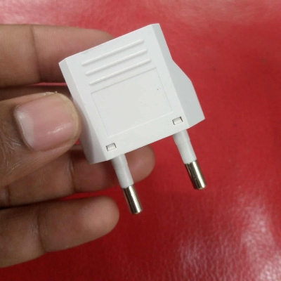 Picture of EU 2-Pin Plug To 2-Pin Socket Converter 250V 6A