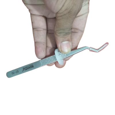 Picture of KOOCU ST-30 Professional Curved Tweezer for Soldering & Mobile Phone Repair