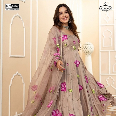 Picture of Cotton with screen print readymade 2 pics gown A1