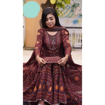 Picture of Exclusive Readymade  Ghararah Three Piece For WOMEN-Maroon