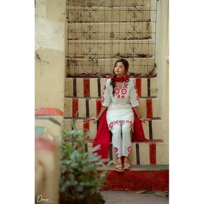 Picture of New Arrived Readymade Gulbahar pure cotton lilen with Embrodieri work with kori jhul work Three Piece  kurti For women-White