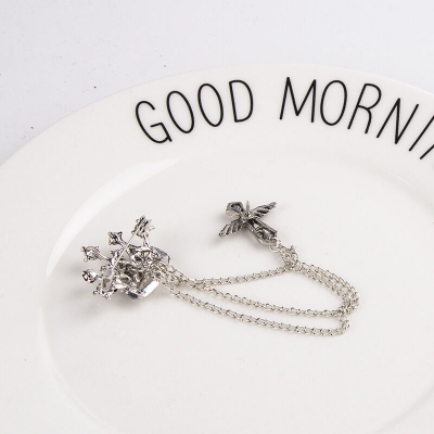 Picture of Crystal Stoned Crown Brooch For Men Suit Fashion Accessories (1PS) (Silver)