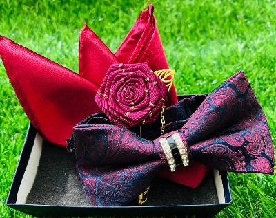 Picture of Crystal Wedding Bow Tie With Lapel Pin & Pocket Squre (Dark Maroon,Int: One size)