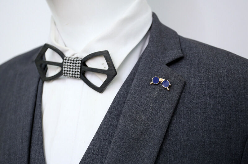 Picture of Men's Enamel Mini Sunglass Pin Brooch For Fashion Accessories (1Ps) (Golden Blue)