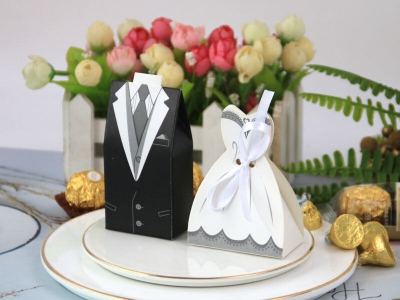 Picture of 5 Pair Set European New High-end Creative Wedding Groom & Bride Dress Sugar Candy Paper Box (Double Breasted Dress With Neck Tie Suit)