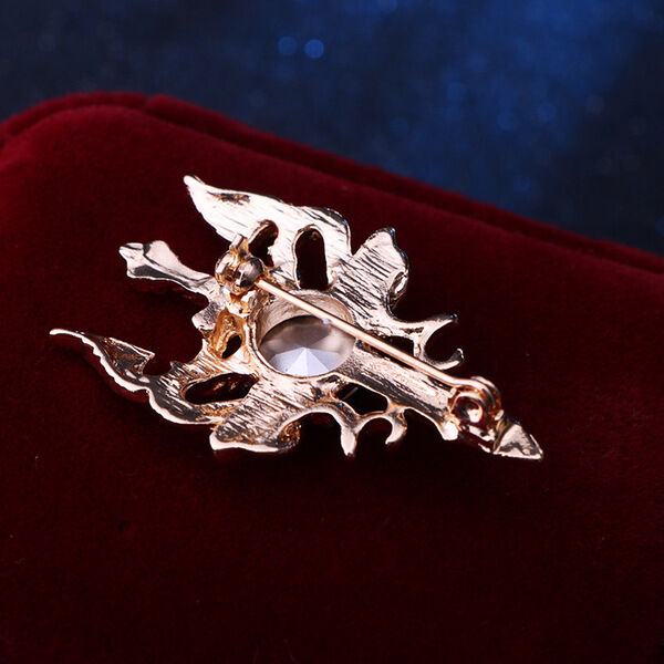 Picture of European and American Retro  Sword brooch For Fashion Accessories (Bronze)