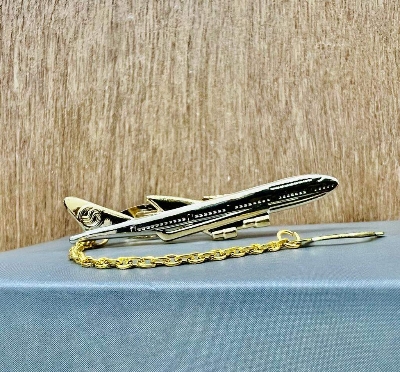 Picture of Golden Airplane Chain Tie Pin/Clip For Men (Golden)