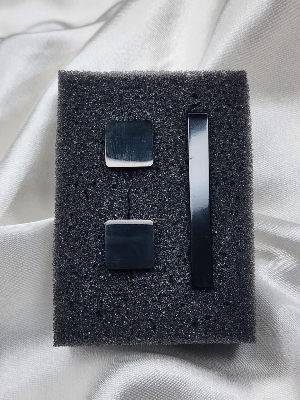 Picture of Cufflinks & Tie Clip Set for Men – Stylish Shirt & Suit Accessories (1 Set) (Plain Black)