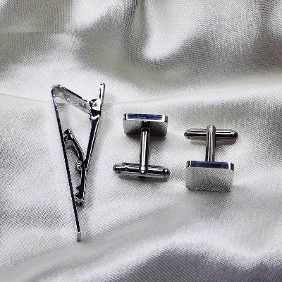Picture of Cufflinks & Tie Clip Set for Men – Stylish Shirt & Suit Accessories (1 Set) (Plain Silver)