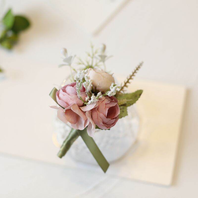 Picture of Wedding Boutonniere 3 Rose Bouquet Chest Brooch For Suit Lapel Fashion Accessories (1PS) (ll Soft Pink + Off W)