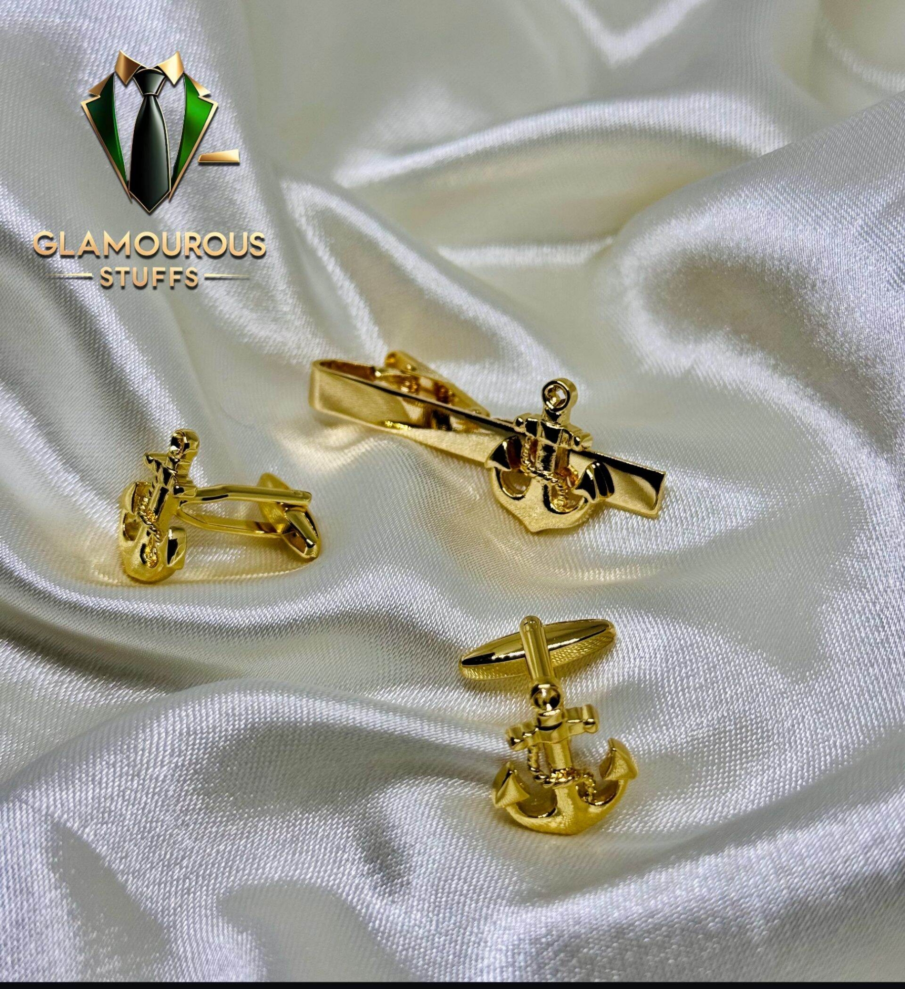 Picture of Luxury Anchor Cufflinks & Tie Clip Set For Men Fashion Shirt Accessories (1 Set) (Anchor Golden Set)