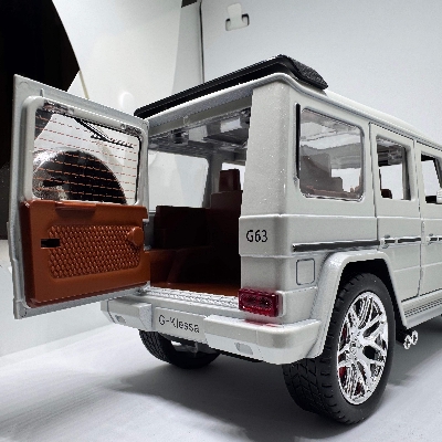 Picture of Luxury Model Car – Premium Die-Cast Model Car For Collection (1:24) (Mercedes G Wagon)