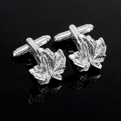 Picture of Luxury Maple Leaf Metal Cufflinks & Tie Clip Set For Men French Cuff Shirt Accessories (1Set) (Silver)