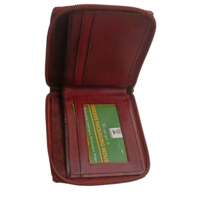 Picture of Premium 100% Genuine Cow Leather Trifold Money Bag For Men Men's High Quality 100% Cow Leather Coin Pocket Black Wallet For Men Elegant And Comfortable Stylish Export Quality Wallets Fashion Vintage Wallet Casual Male Wallet Multi-Card Slot - Brown