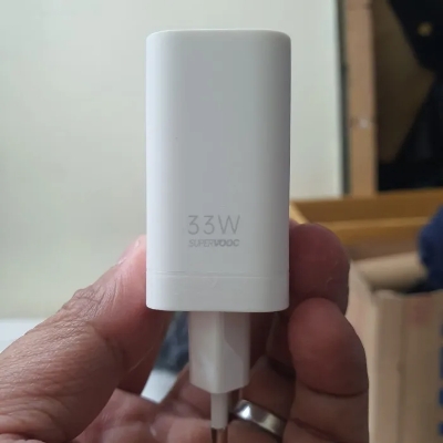 Picture of OPPO Adaptor Charger 33W SuperVOOC Original A96 A76 Reno7 K10 f19 f19 pro f21 pro f21s pro - White