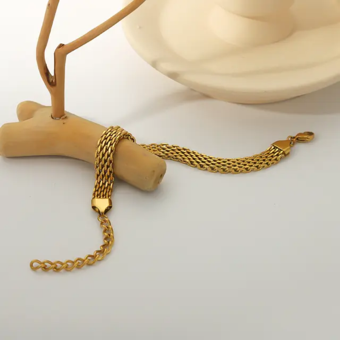 Picture of Necklace Bracelet] Europe and America Cross Border S Wholesale 2024 New Titanium Steel Light Luxury Minority Necklace Clavicle Ch - Gold