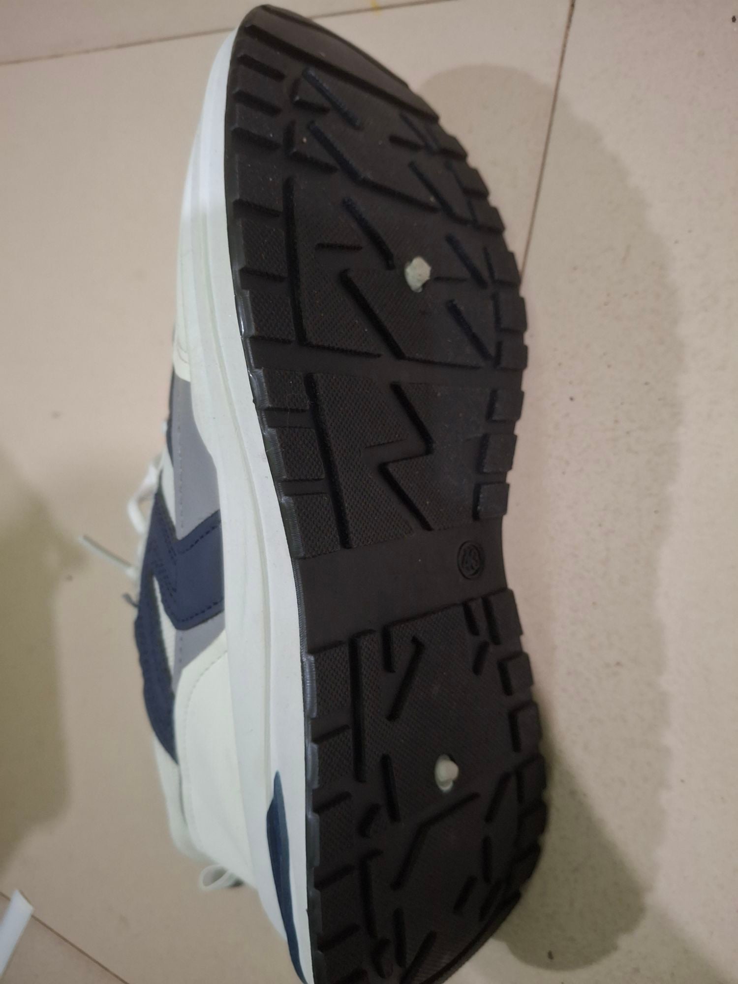 Picture of Summer new sneakers foreign trade wholesale trendy fashion casual shoes students soft sole comfortable low-top breathable forrest shoes