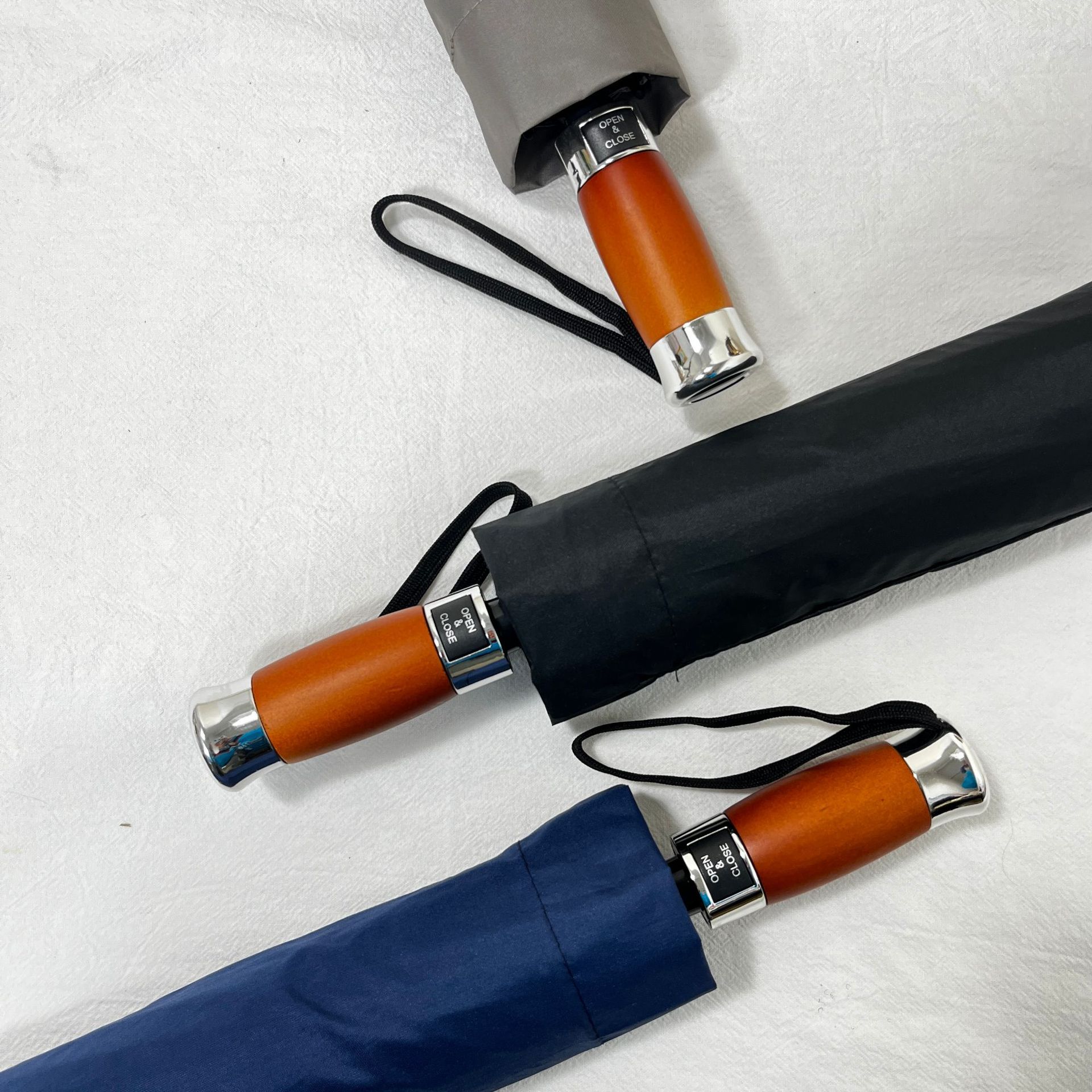 Picture of 12 Ribs High Quality  Umbrella Man and women Luxury 12Ribs Umbrella for Car Business Big Umbrella Sun Rain Women Parasol Windproof Folding Umbrella - One size