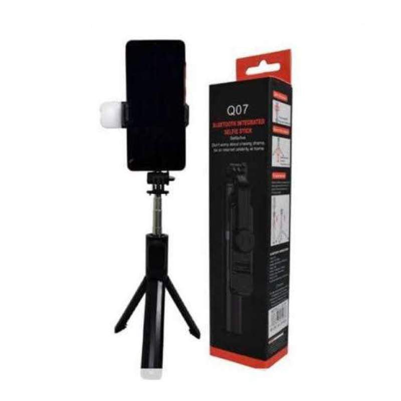 Picture of Q07 100 (cm) Bluetooth Integrated Selfie Stick with Bluetooth Remote Control-Black