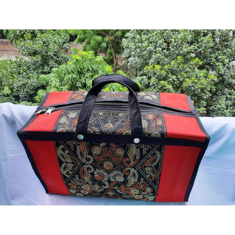 Picture of Nokshi Family size travel bag-Multicolor