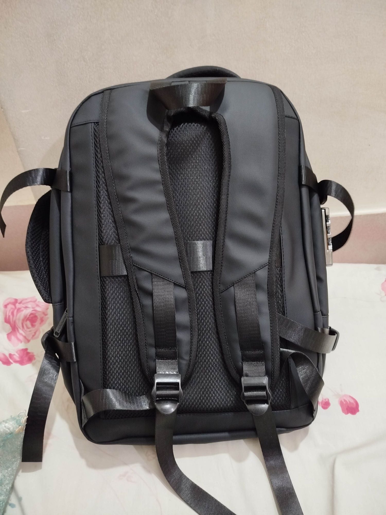 Picture of Arctic Hunter Pro 18.5″ Multilayer Travel & Suitcase BackPack Multilayer & Suitcase BackPack